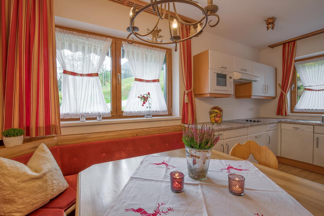 Feriendorf Oberhof Flachau Szoba fotó
